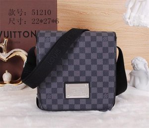 Louis Vuitton N51210