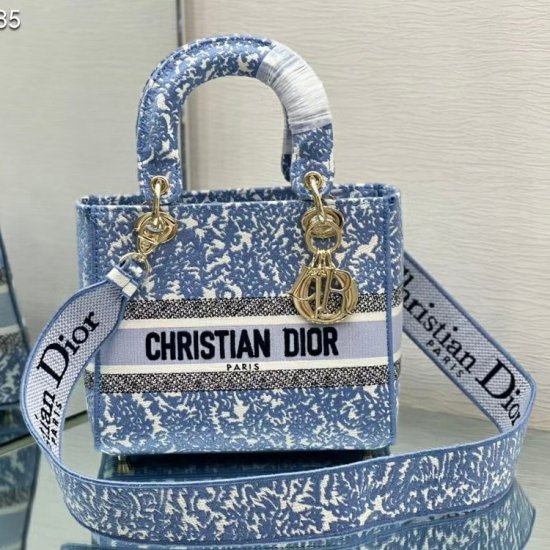 Christian Dior 103385 g1 - Haga un click en la imagen para cerrar