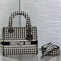 Christian Dior 103382 g1