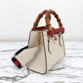 GUCCI 702732 g4