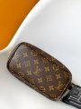 Louis Vuitton M11964 g1