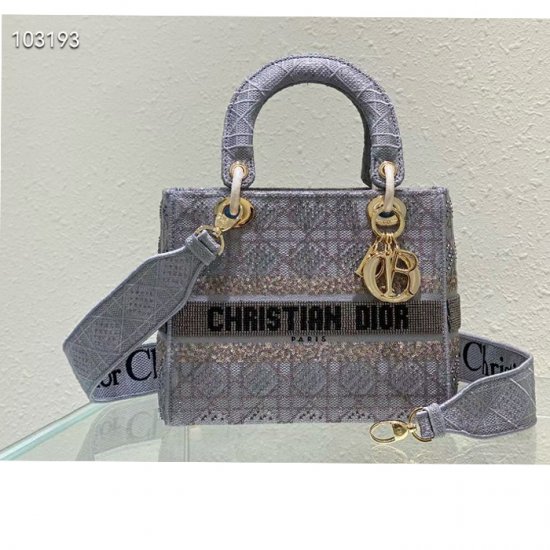 Christian Dior 103193 g1 - Haga un click en la imagen para cerrar