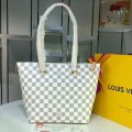 Louis Vuitton M42267 g2