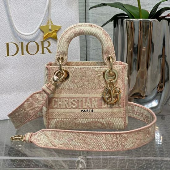 Christian Dior 103354 g1 - Haga un click en la imagen para cerrar