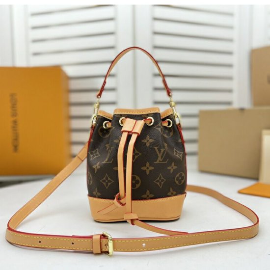 Louis Vuitton M81266 - Haga un click en la imagen para cerrar