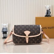 Louis Vuitton M42250 g1