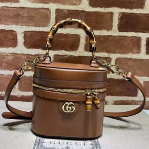 GUCCI 760200 g1